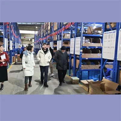 欢迎土耳其客户来我司叉车配件生产现场参观
